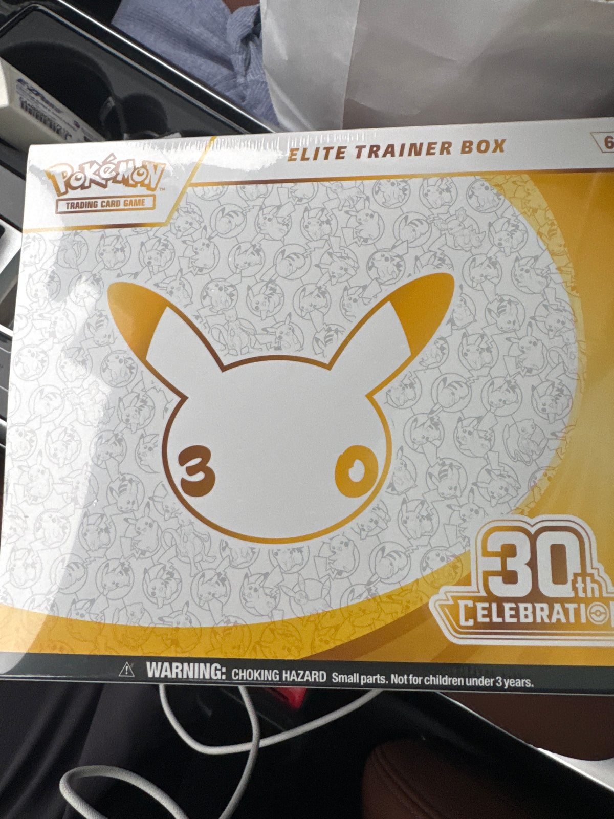 Pokemon 30th Celebration ETB