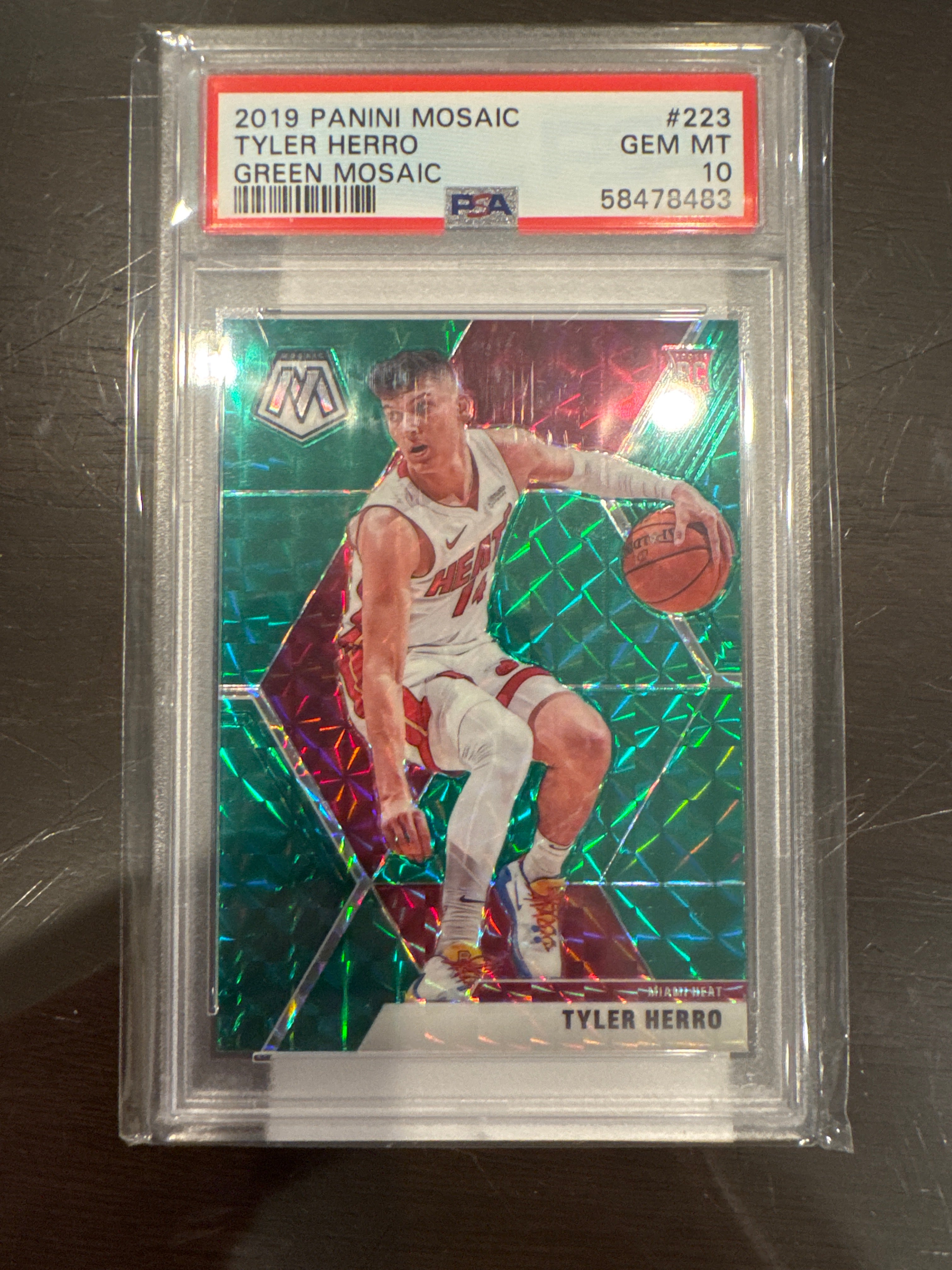 2019 Panini Mosaic Tyler Herro PSA 10 (483)