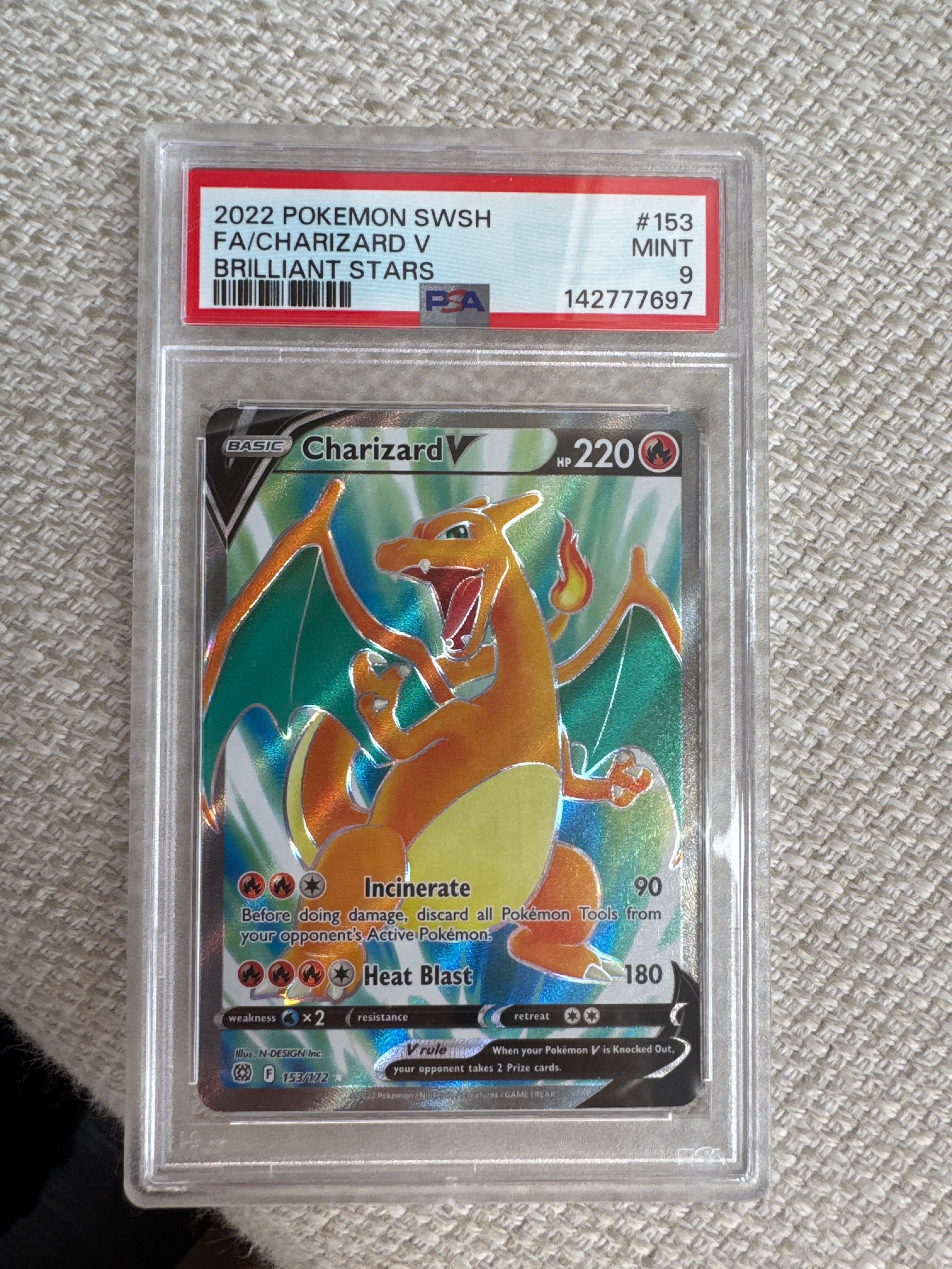 Charizard V Brilliant Stars PSA 9 (697)