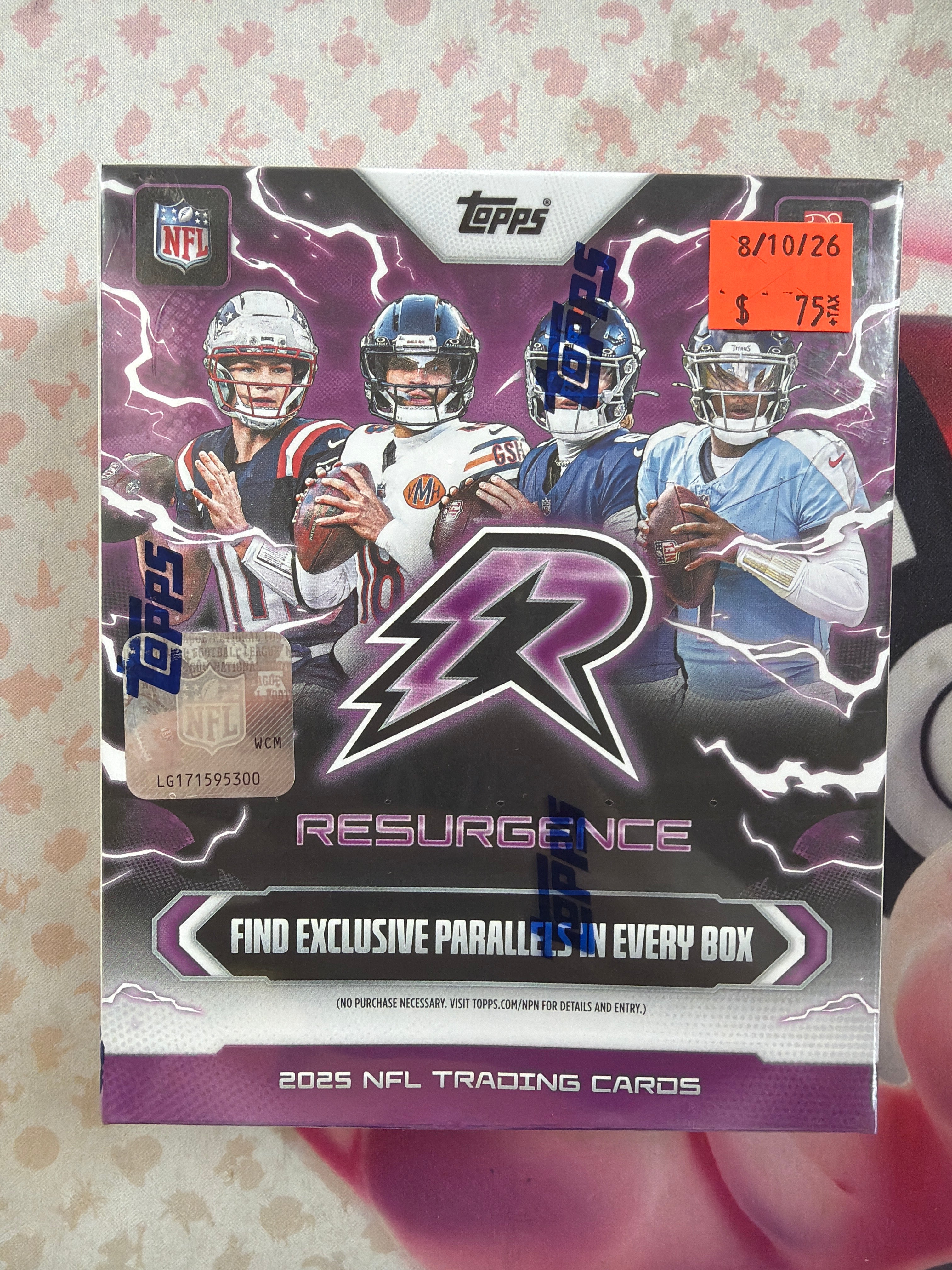 Topps Resurgence NFL Mega Box